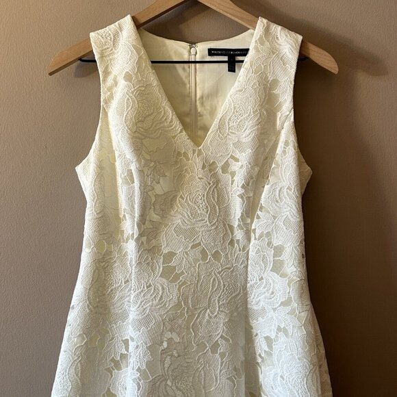 Women's 2 WHBM White Eyelet Sleeveless Dress Vneck Embroidered Lace - Picture 4 of 9